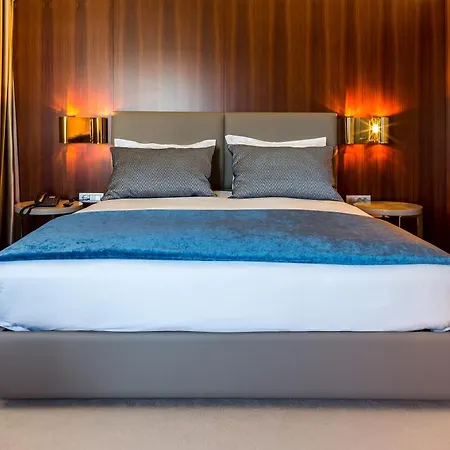 4615 Hotel