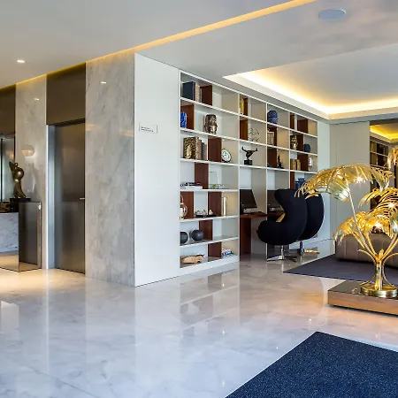 4615 Hotel 4*