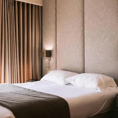 4615 Hotel 4*